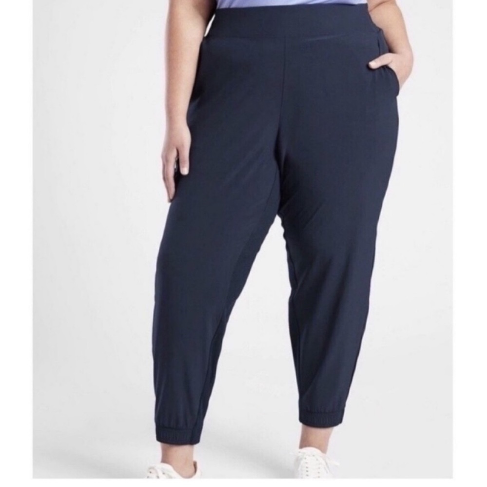 ATHLETA • Women’s Brooklyn Jogger Pants in Navy Blue Size 26